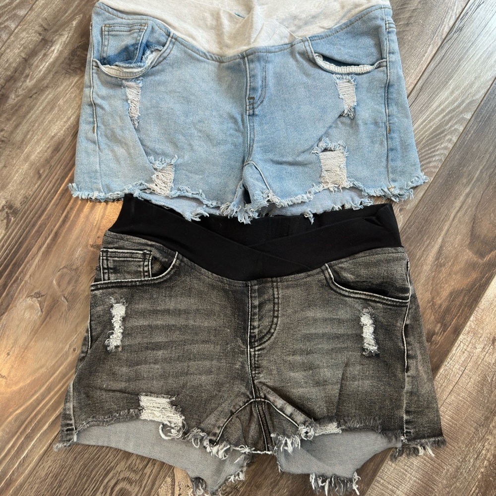 Women's Maternity Distressed Denim Shorts (washer safe)